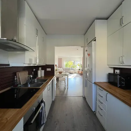 Apartment Spacious Near Center